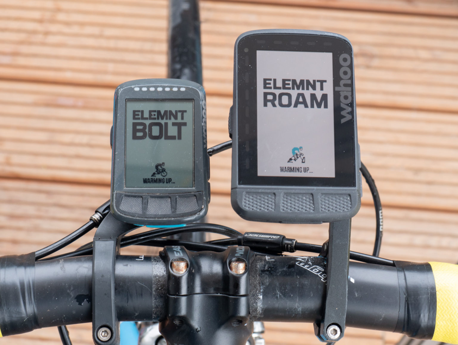 wahoo elemnt roam vs elemnt bolt